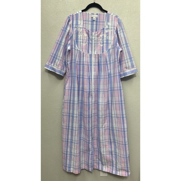 Miss Elaine Zip Front Robe Large Seersucker Embroidered Pockets Plaid Pastel - Picture 1 of 6